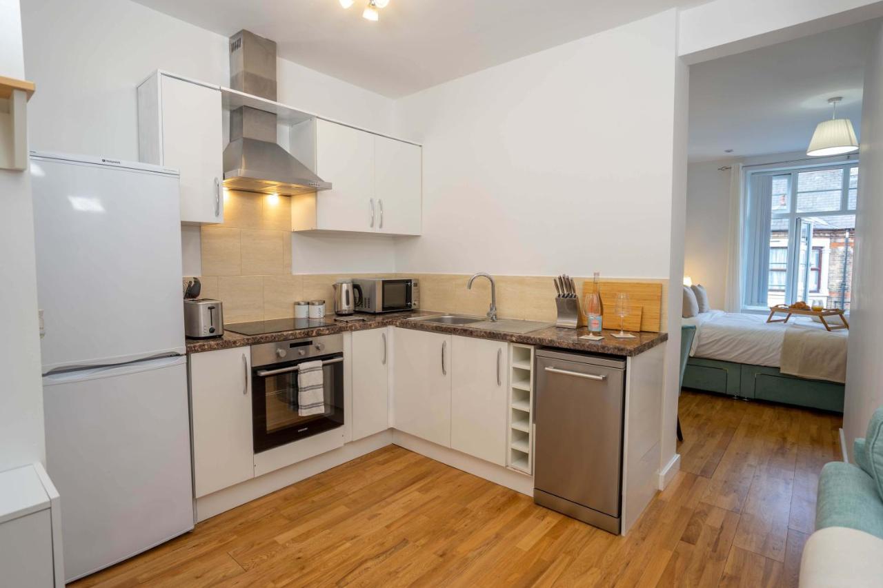 Vibrant City Centre - King Bed, Entire Apartment CBG Exteriör bild